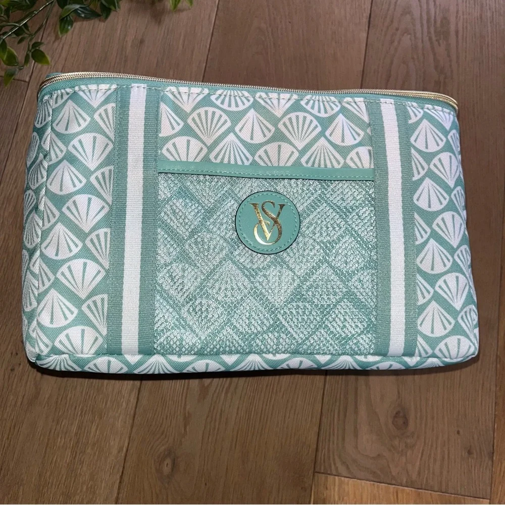 Victoria's Secret NWT Seashell Print Summer Beach Cooler Tote Bag insulated - Picture 4 of 8